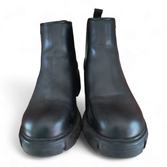 Steve Madden Women's Howler Chelsea Boot Size 10 - Picture 2 of 4